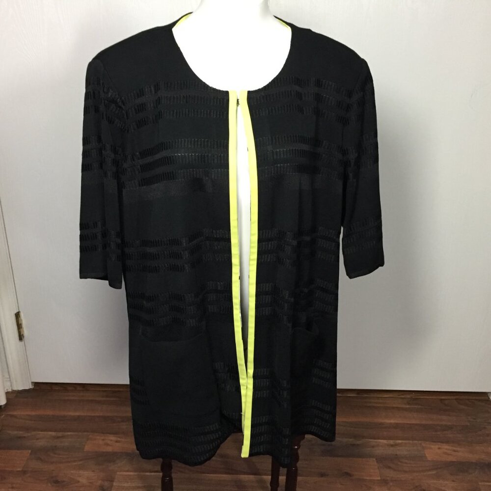 Ming Wang 2X Cardigan Short Sleeve Black